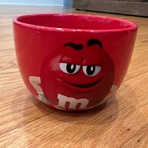 red m&m bowl